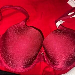 Victoria's Secret Deep Red Bra size 36C brand new